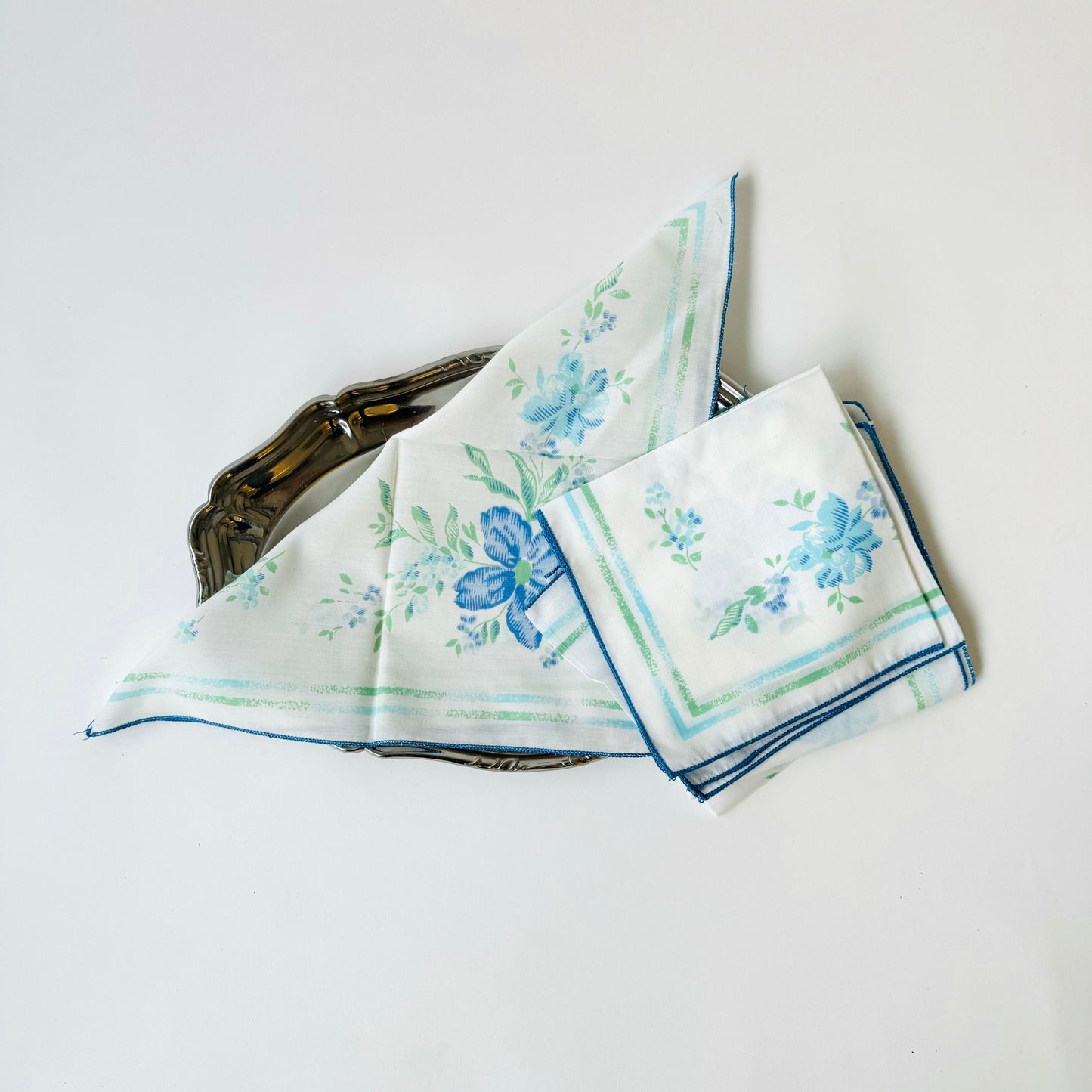 Set of 6 vintage napkins