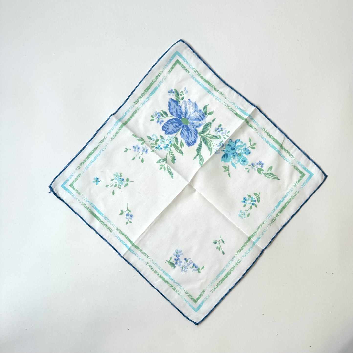 Set of 6 vintage napkins