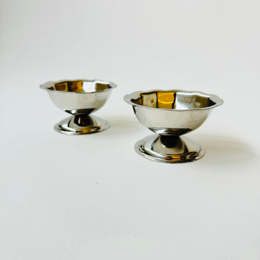 Set of two silver coups